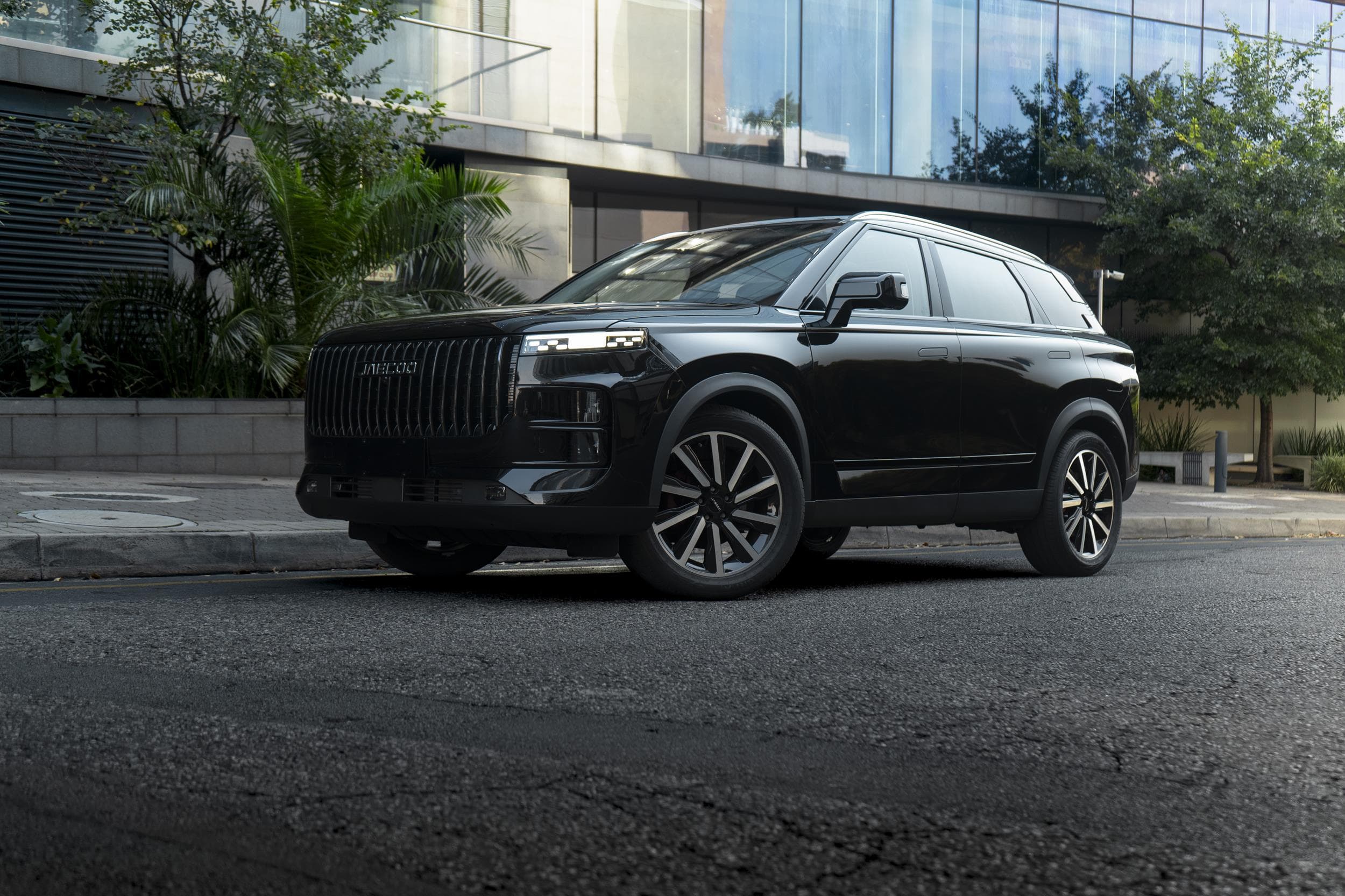 Launched locally in April 2024, the JAECOO J7 has made its mark in South Africa